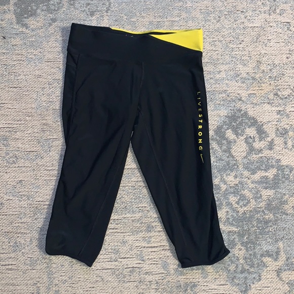 Nike Livestrong leggings - Picture 1 of 4
